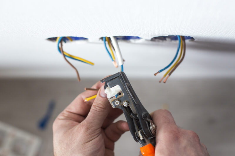 Are you looking for home repair services in your area? You can read this ultimate guide on how to choose the best company for your needs.