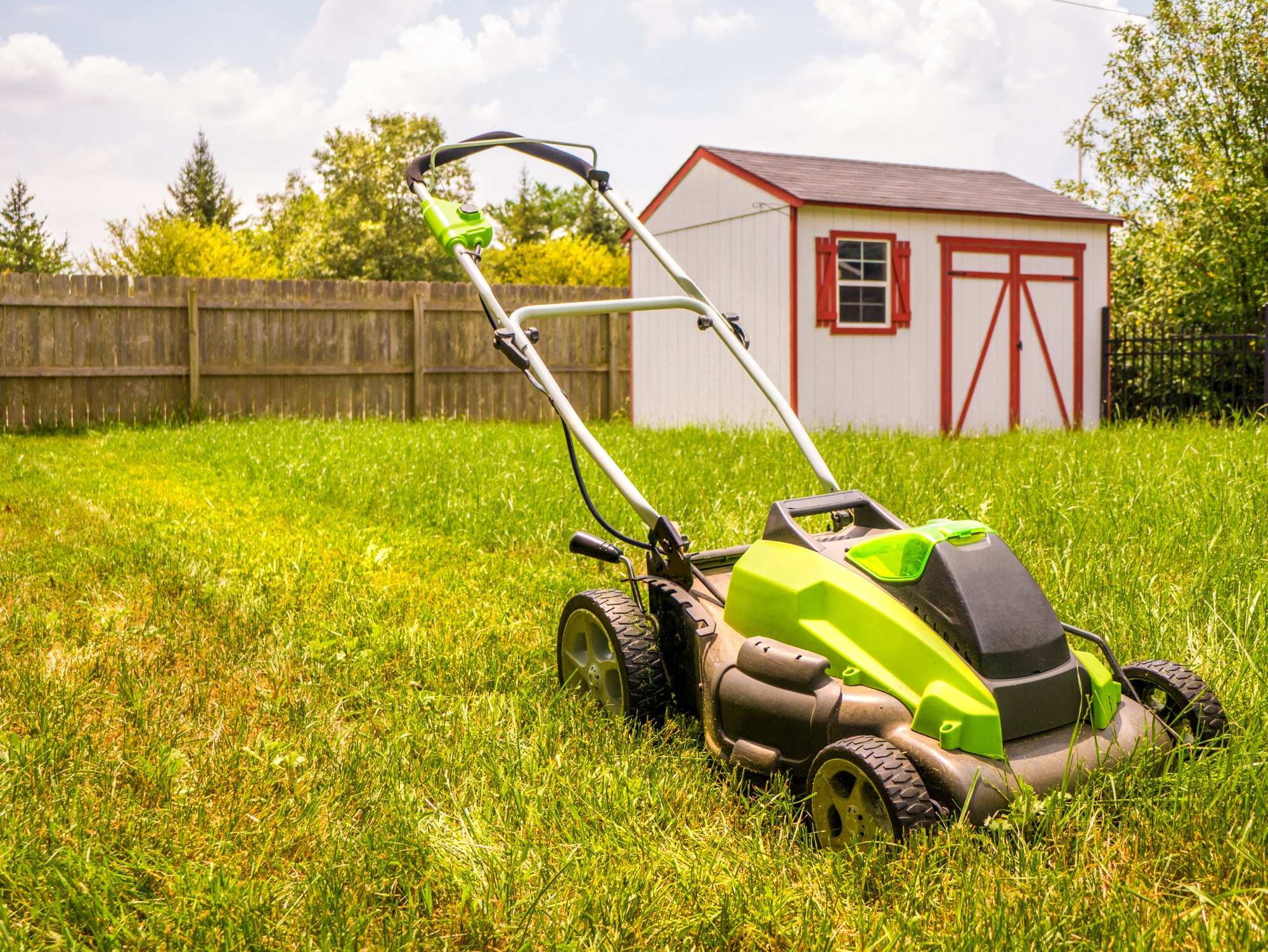 Hiring professional lawn care services to take care of your yard provides several benefits. Here's why you should let the professionals care for your yard.