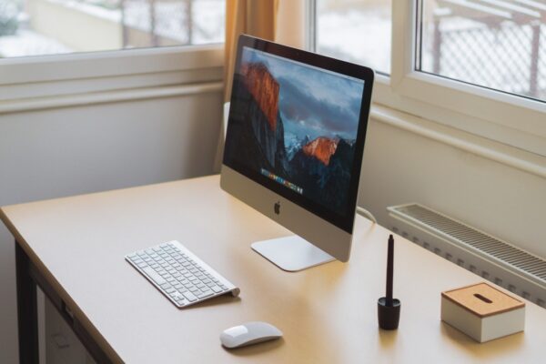 Are you trying to design the perfect minimalist aesthetic for your room? Consult this guide to find out how you can complete your goal.