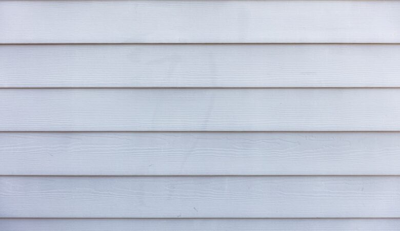 Vinyl siding vs aluminum siding: How much do you know about the differences between the two? Read on to learn more about the differences between them.