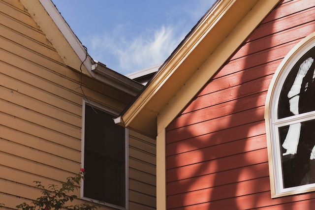 Are Seamless Gutters More Expensive?