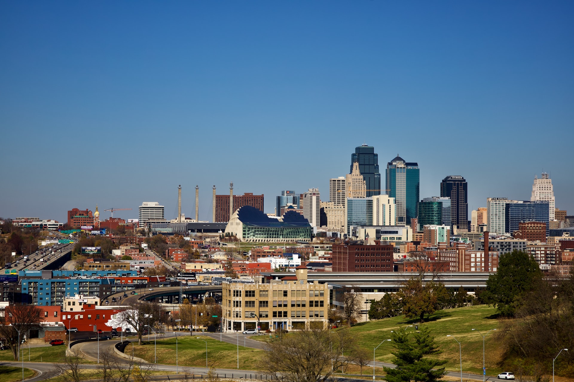 A Glimpse Into Kansas City’s Infamous Sightseeing Tours - Lifestyle ...