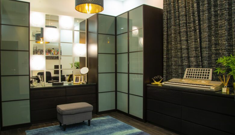 Make the Most of Your Small Bedroom With These Storage Tips