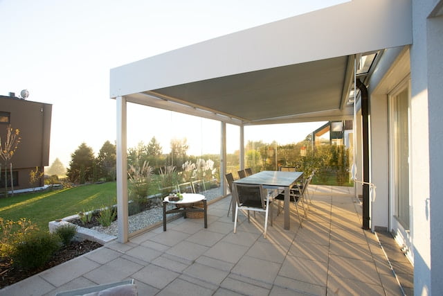 5 Benefits of Installing a Patio Roof