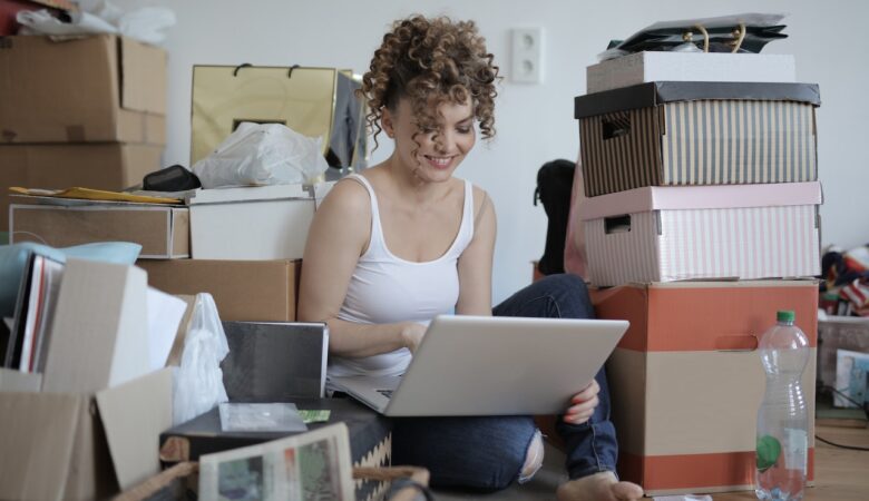 How to Declutter and Simplify Your Move