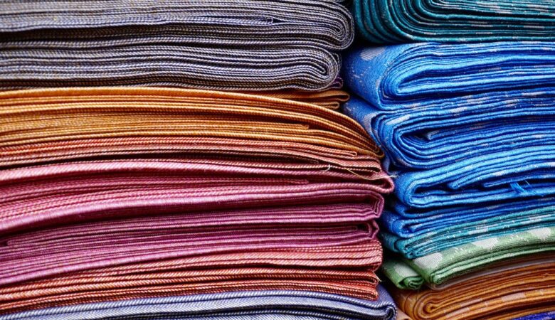 Guide to Choosing the Perfect Fabric Online: Embracing Design Trends