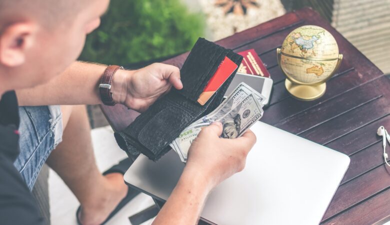 The Battle of the Bills: A Guide to Choosing the Best UK Utility Provider