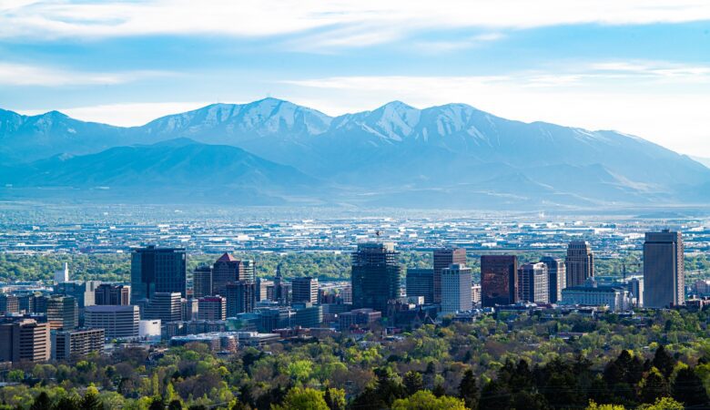 The Advantages of Selling Your Salt Lake City Home for Cash