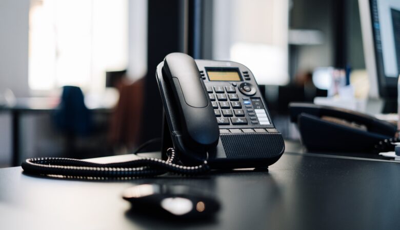 The Benefits of Switching to a VoIP Home Phone Service