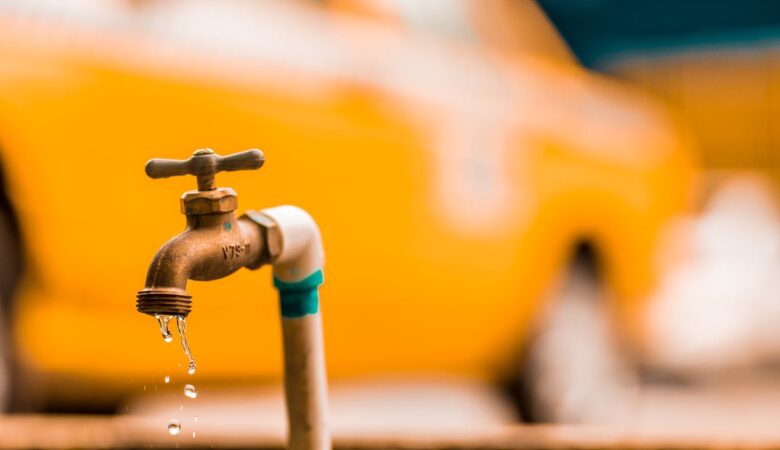 4 Important Steps to Take if You Have a Busted Pipe at Home