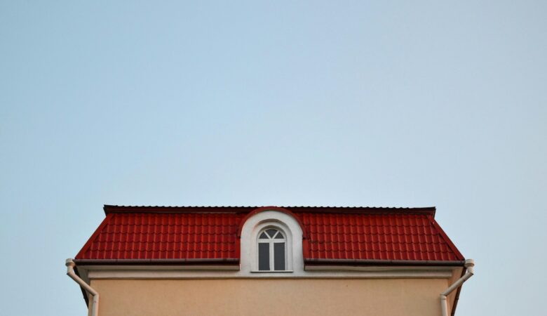 Revolutionizing Home Exteriors: Understanding the Science and Benefits of Efficient Gutter Systems