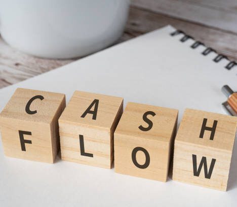 Why Are More Companies Turning to Consultants for Key Business Challenges? Here’s What’s Driving the Trend